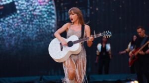 Taylor Swift anuncia lançamento de livro e vinil exclusivo